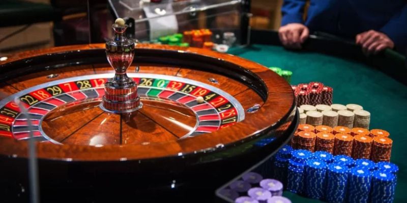 Roulette là gì? Vì sao trò chơi này hấp dẫn anh em?